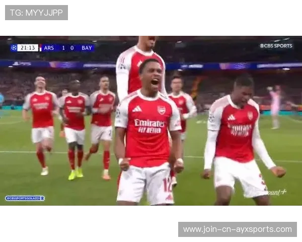 德甲拜仁角球战术收获回报，门前人头球得手